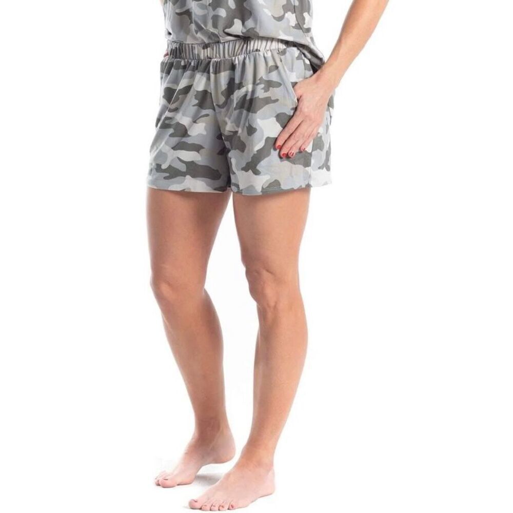 Juju jams women’s camo print pajama shorts with pockets size large ￼
